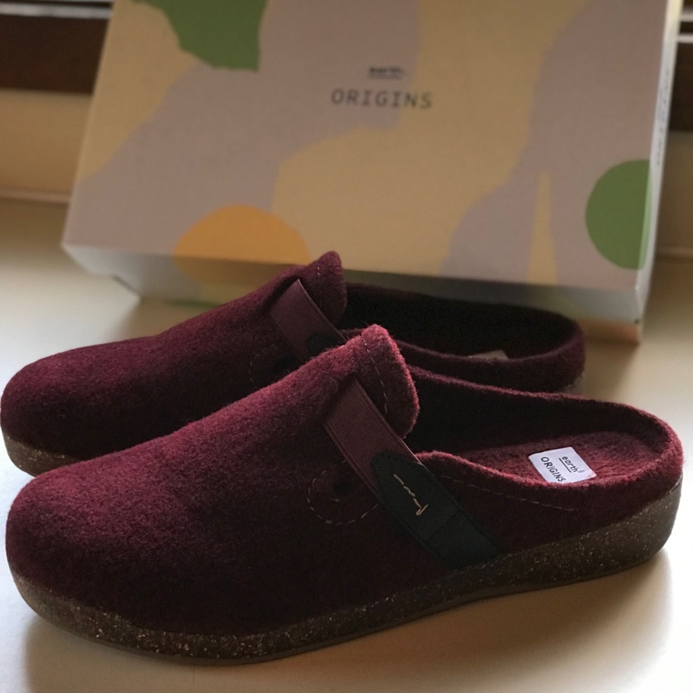 Earth Origins Felt Slip-on Clogs Merlot Size 11W
